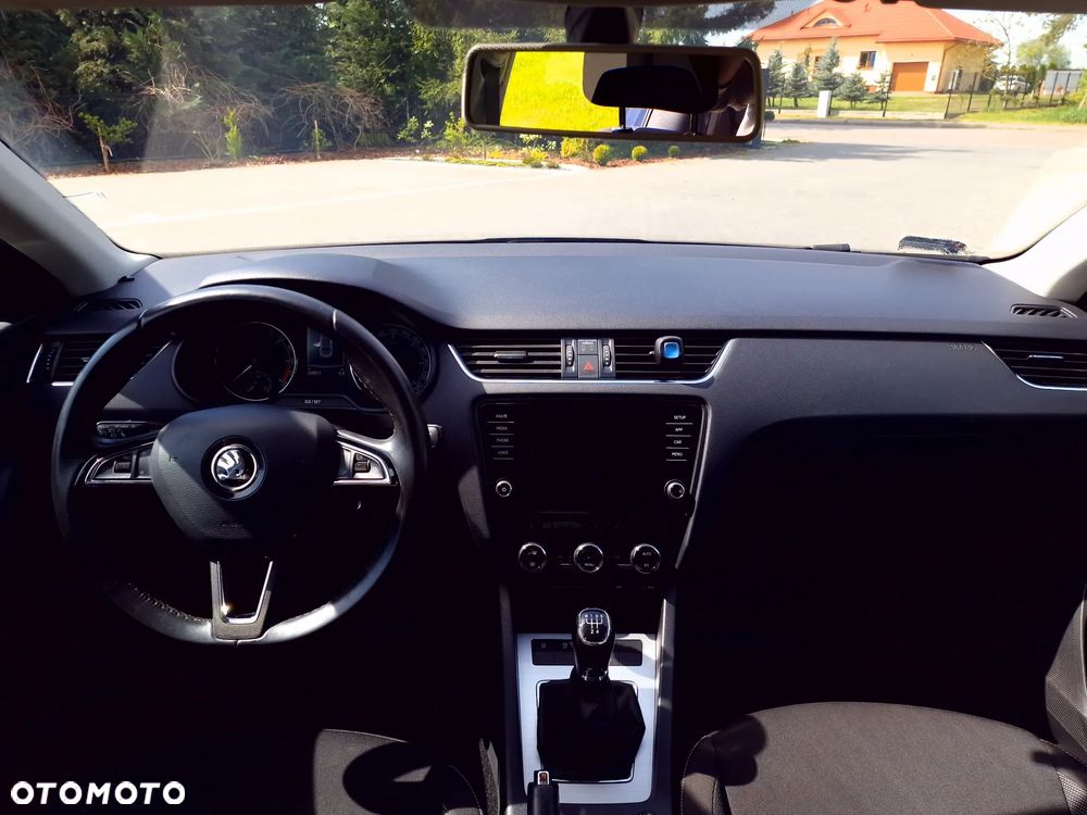 Skoda Octavia 1.6 TDI Ambition - 23