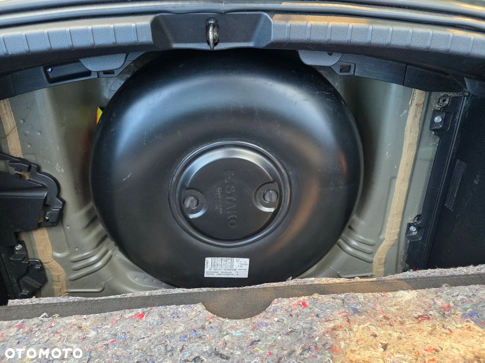 Toyota Yaris 1.0 Premium EU6 - 21