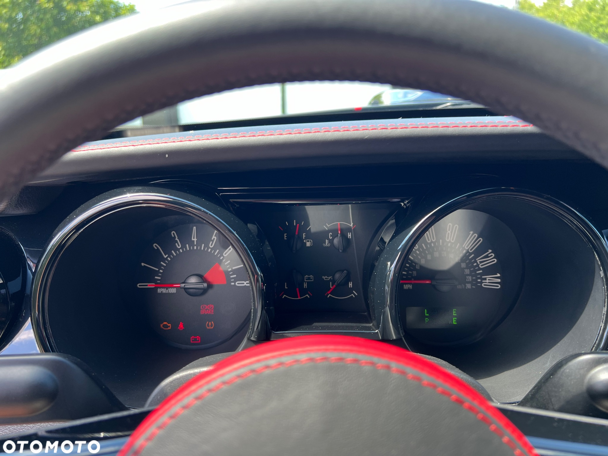 Ford Mustang 4.6 V8 GT Premium - 13