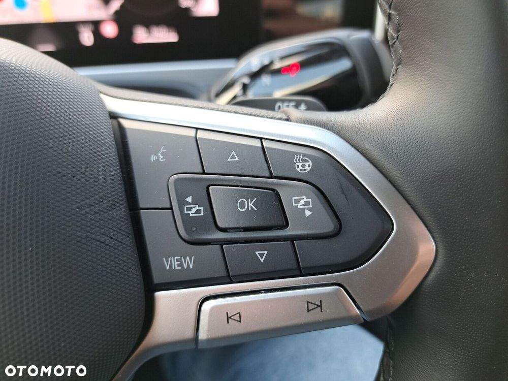 Volkswagen Passat - 33