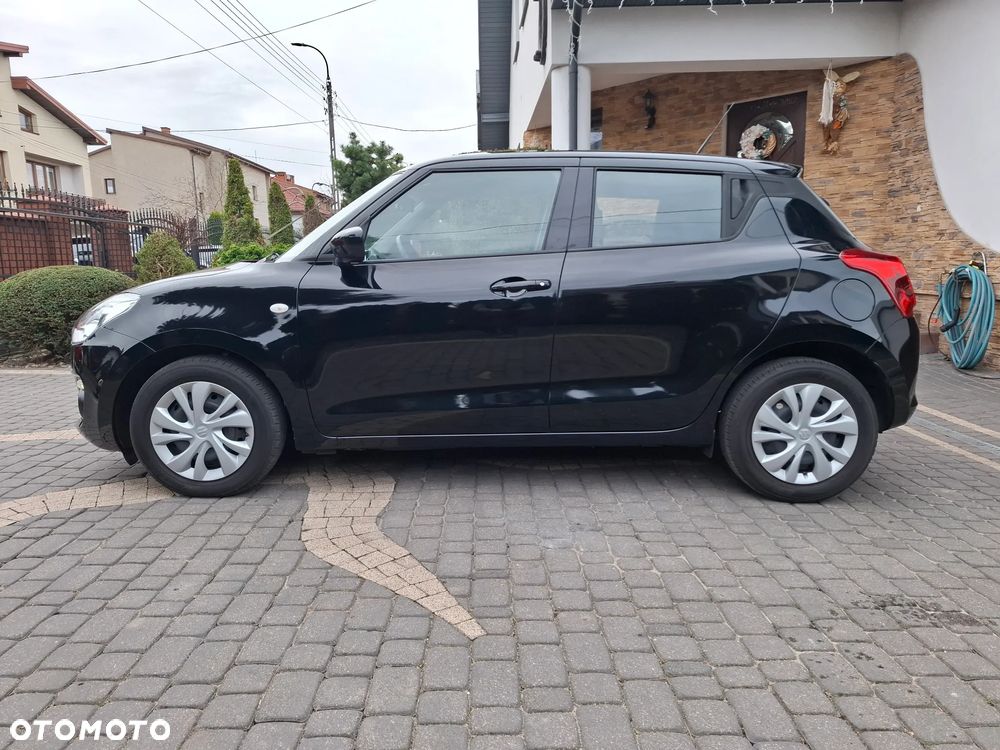 Suzuki Swift 1.2 Dualjet Hybrid Allgrip Comfort - 4