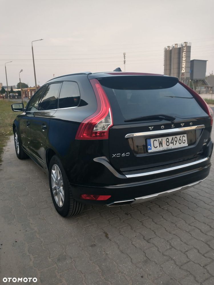 Volvo XC 60 D4 AWD Momentum - 17
