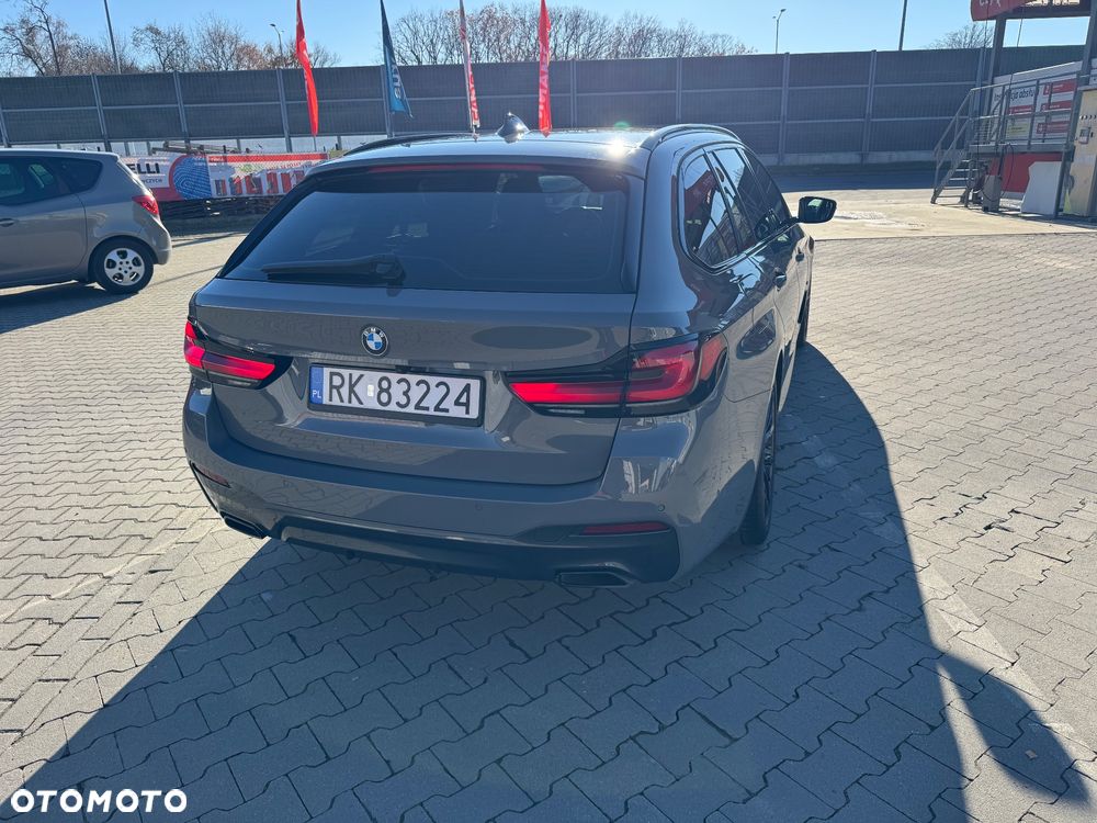 BMW Seria 5 520d M Sport - 13