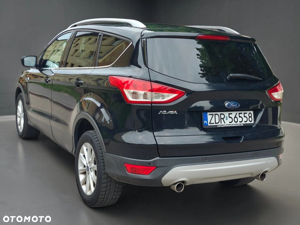 Ford Kuga 2.0 TDCi FWD Titanium - 4