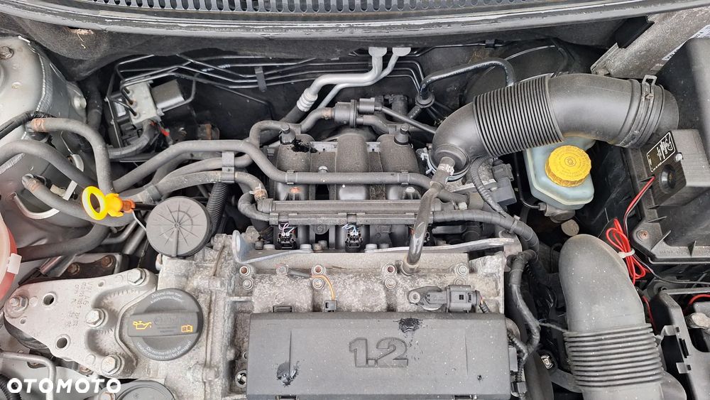 Volkswagen Polo 1.2 Comfortline - 25