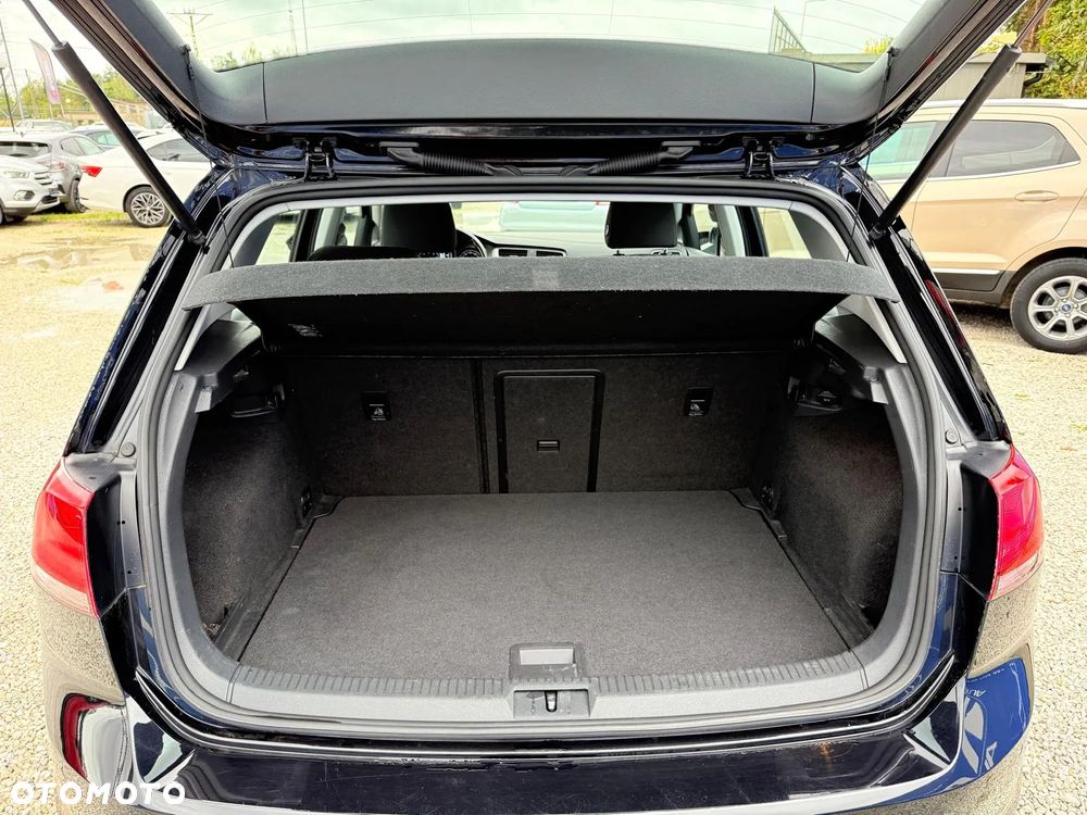 Volkswagen Golf 1.2 TSI BlueMotion Technology Comfortline - 26