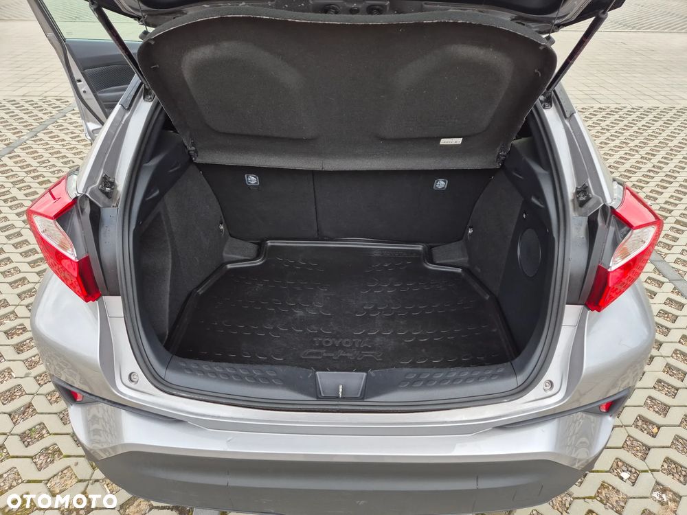 Toyota C-HR ver-1-8-hybrid-executive - 13