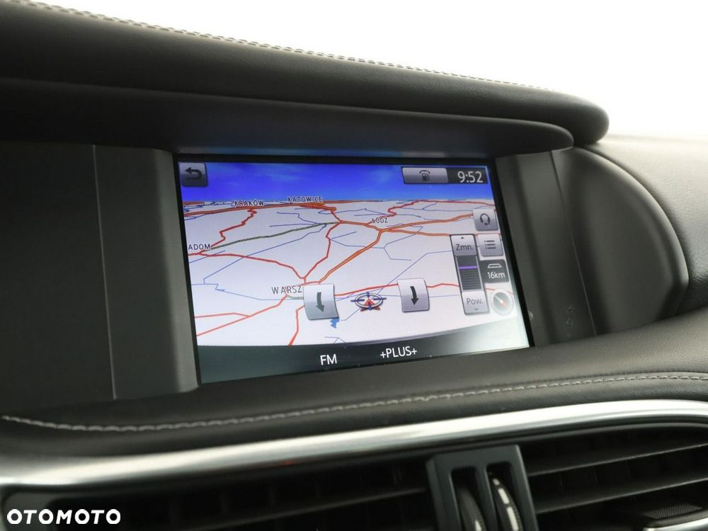 Infiniti Q30 1.6t DCT Sport - 26