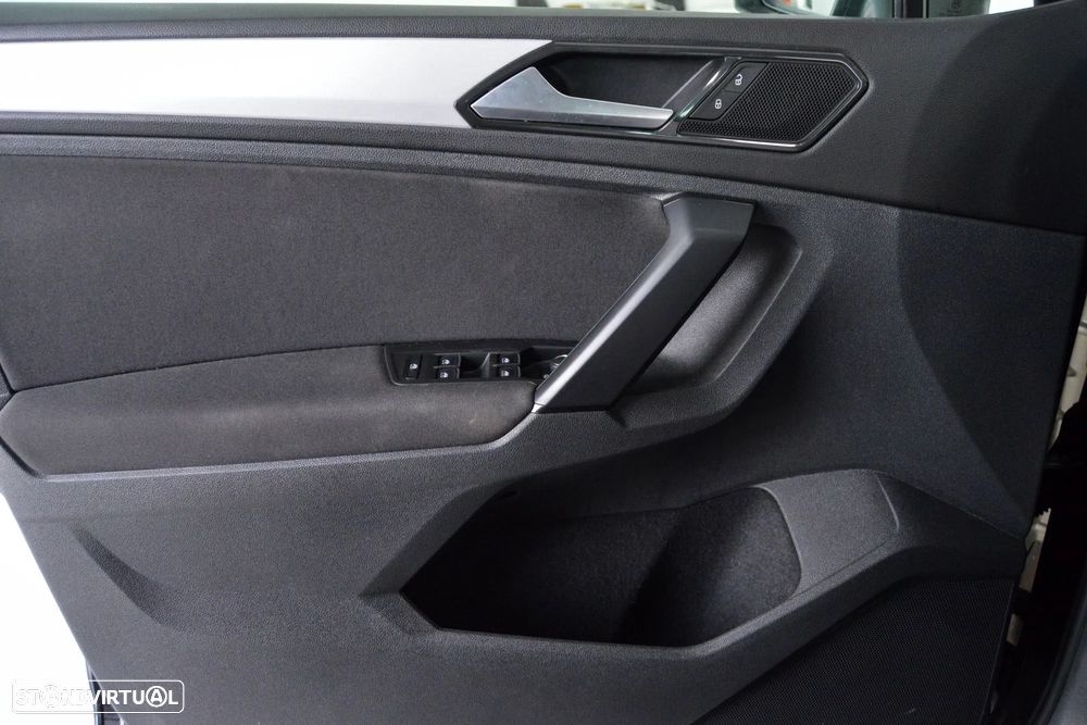 VW Tiguan 1.6 TDI Confortline - 29