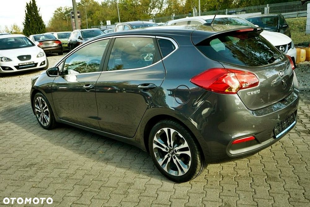 Kia Ceed - 5