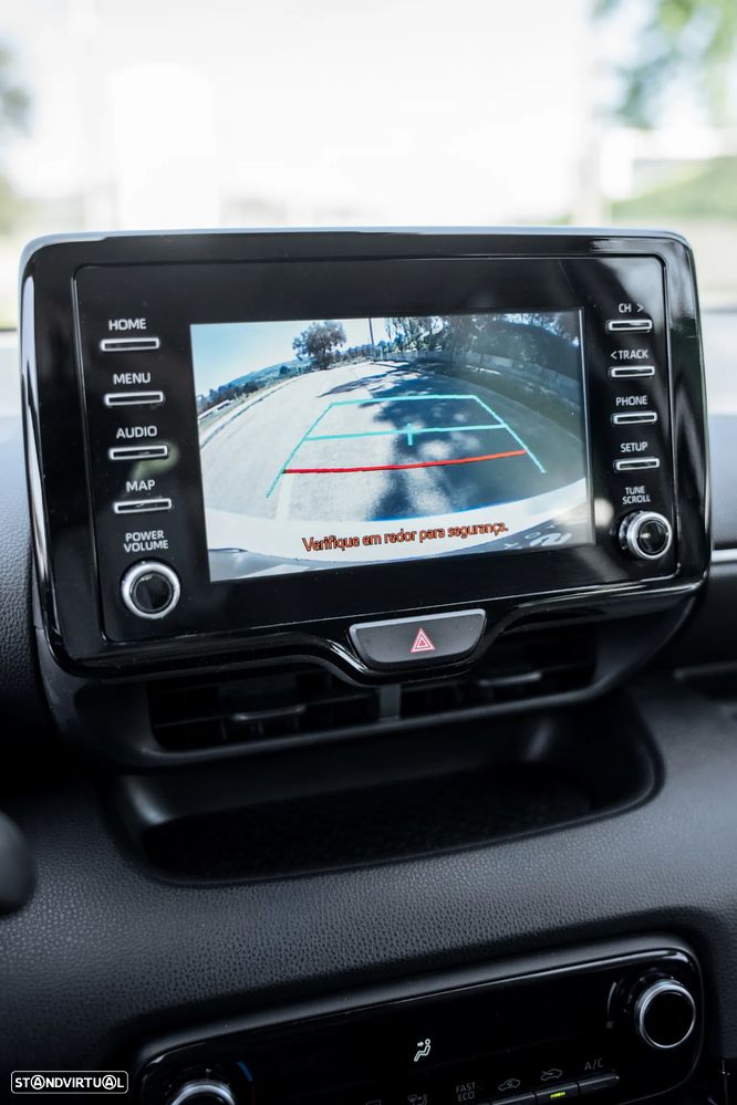 Toyota Yaris 1.5 HDF Comfort - 32