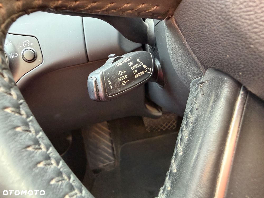 Audi A4 Avant 2.0 TDI DPF clean diesel multitronic S line Sportpaket - 31