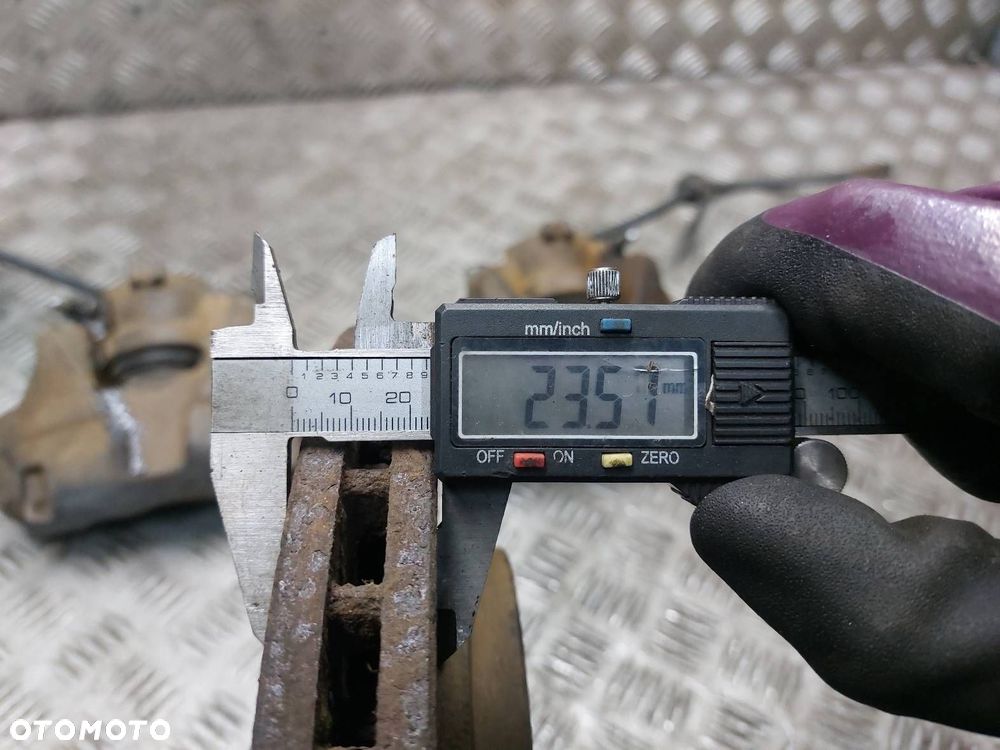 TARCZE HAMULCOWE PRZÓD + KLOCKI + ZACISKI RENAULT MEGANE III 1.6 16V - 6