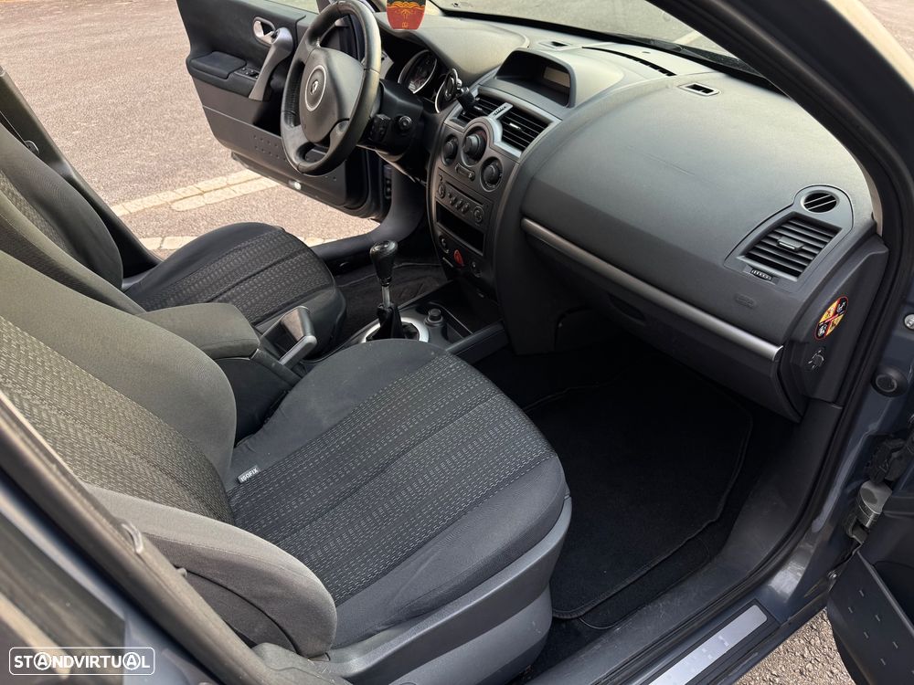 Renault Mégane Break 1.5 dCi Confort - 11
