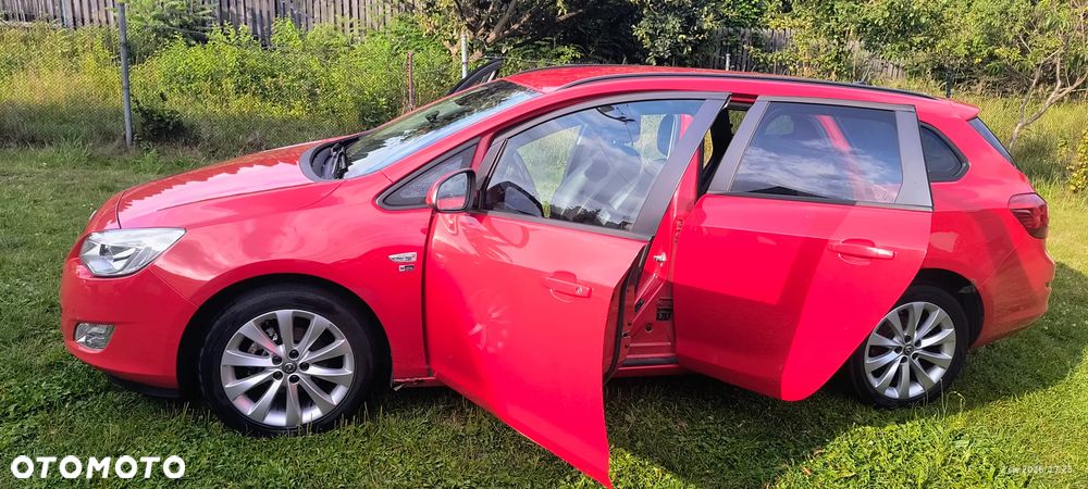 Opel Astra 1.4 Turbo 150 Jahre - 18
