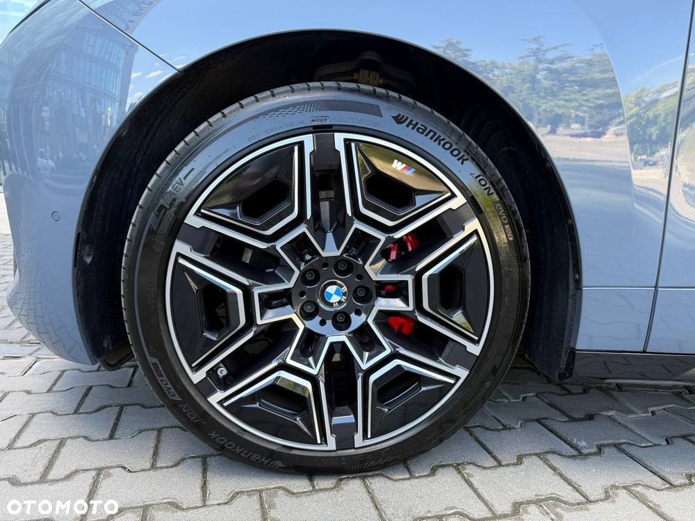 BMW iX - 6