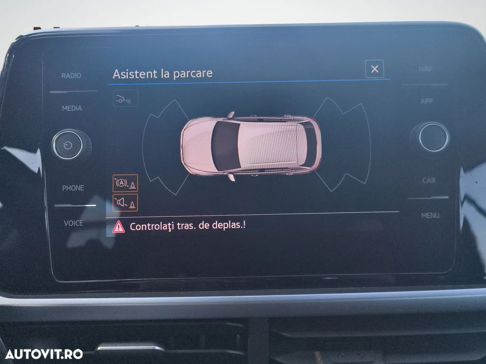 Volkswagen T-Roc - 14