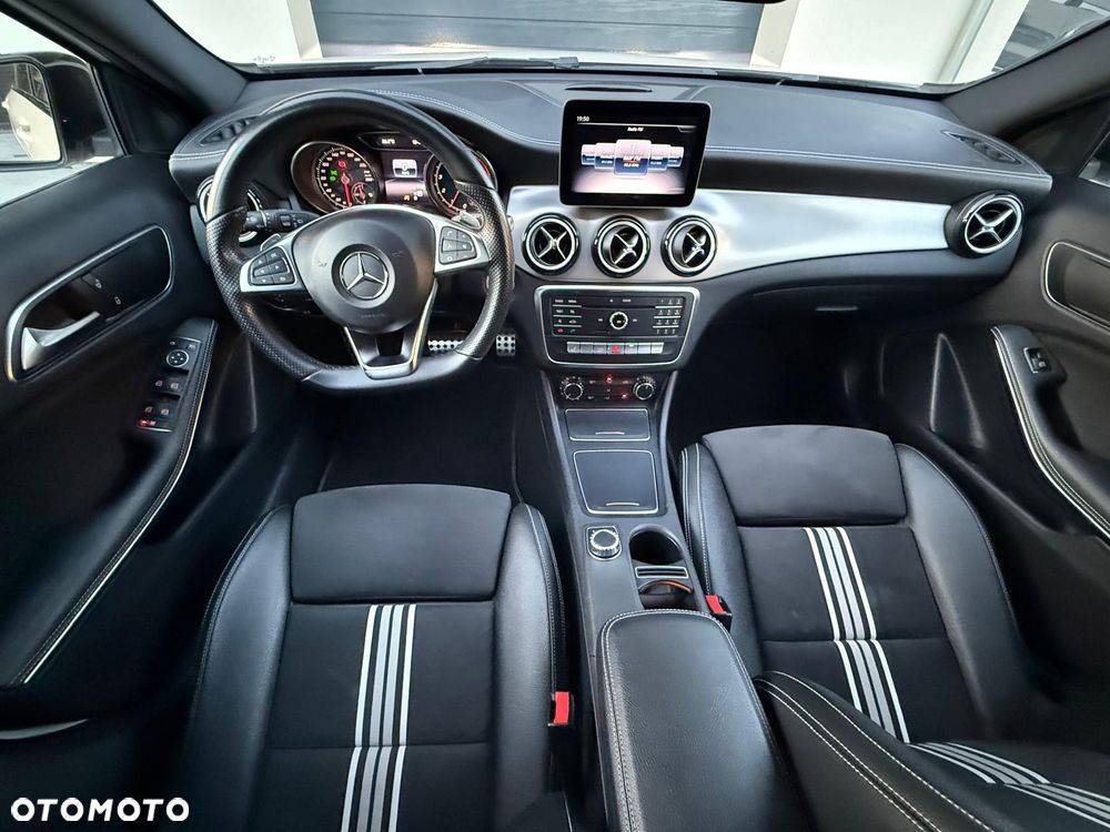 Mercedes-Benz Klasa A 180 (BlueEFFICIENCY) 7G-DCT AMG Sport - 30
