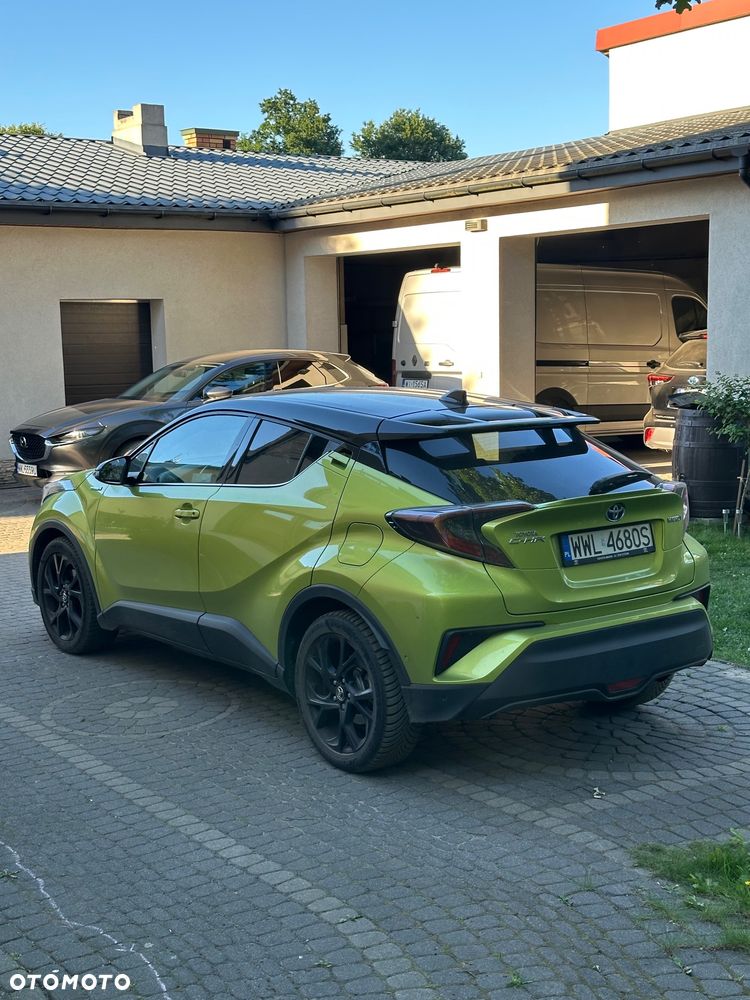 Toyota C-HR 1.8 Hybrid Neon Lime powered by JBL - 4