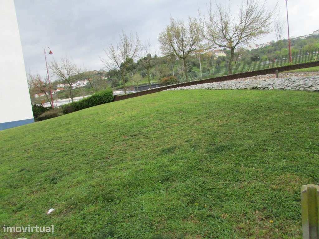 Terreno Urbano com área de 240 m2 - Grande imagem: 2/11