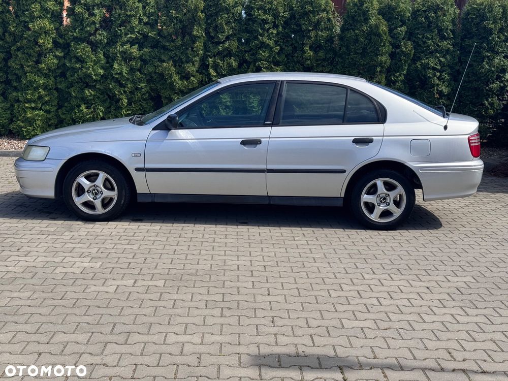 Honda Accord 1.8i LS - 4