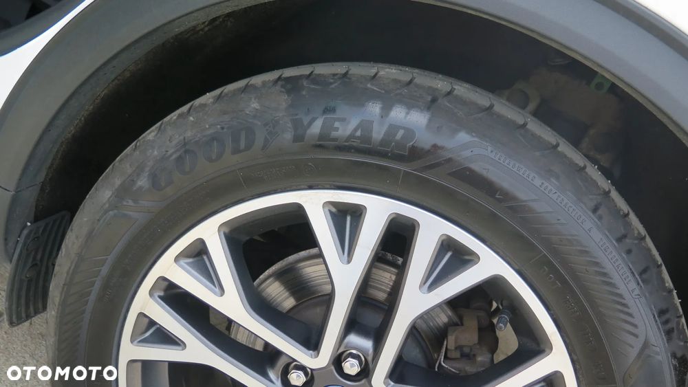 Ford Kuga 2.5P PHEV FWD Titanium - 33