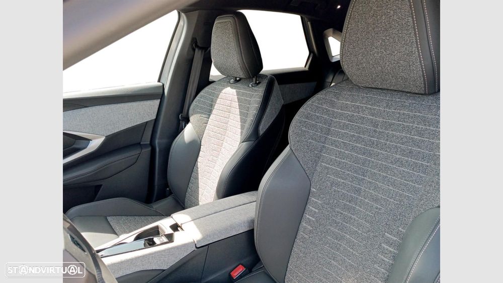 Peugeot 3008 1.2 Hybrid Allure e-DCS6 - 13