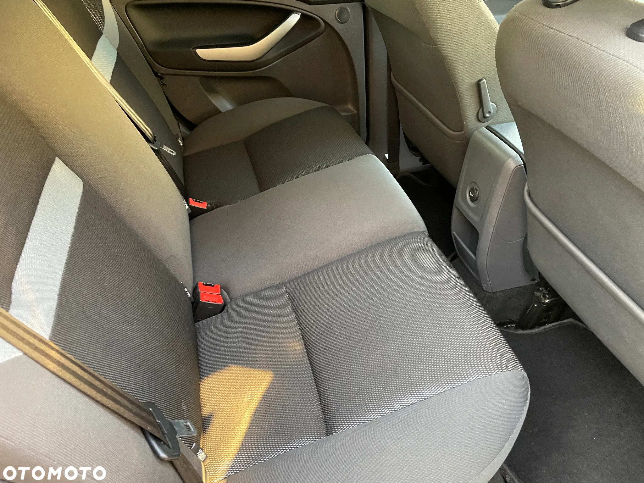 Ford Kuga 2.0 TDCi 2x4 Trend - 30