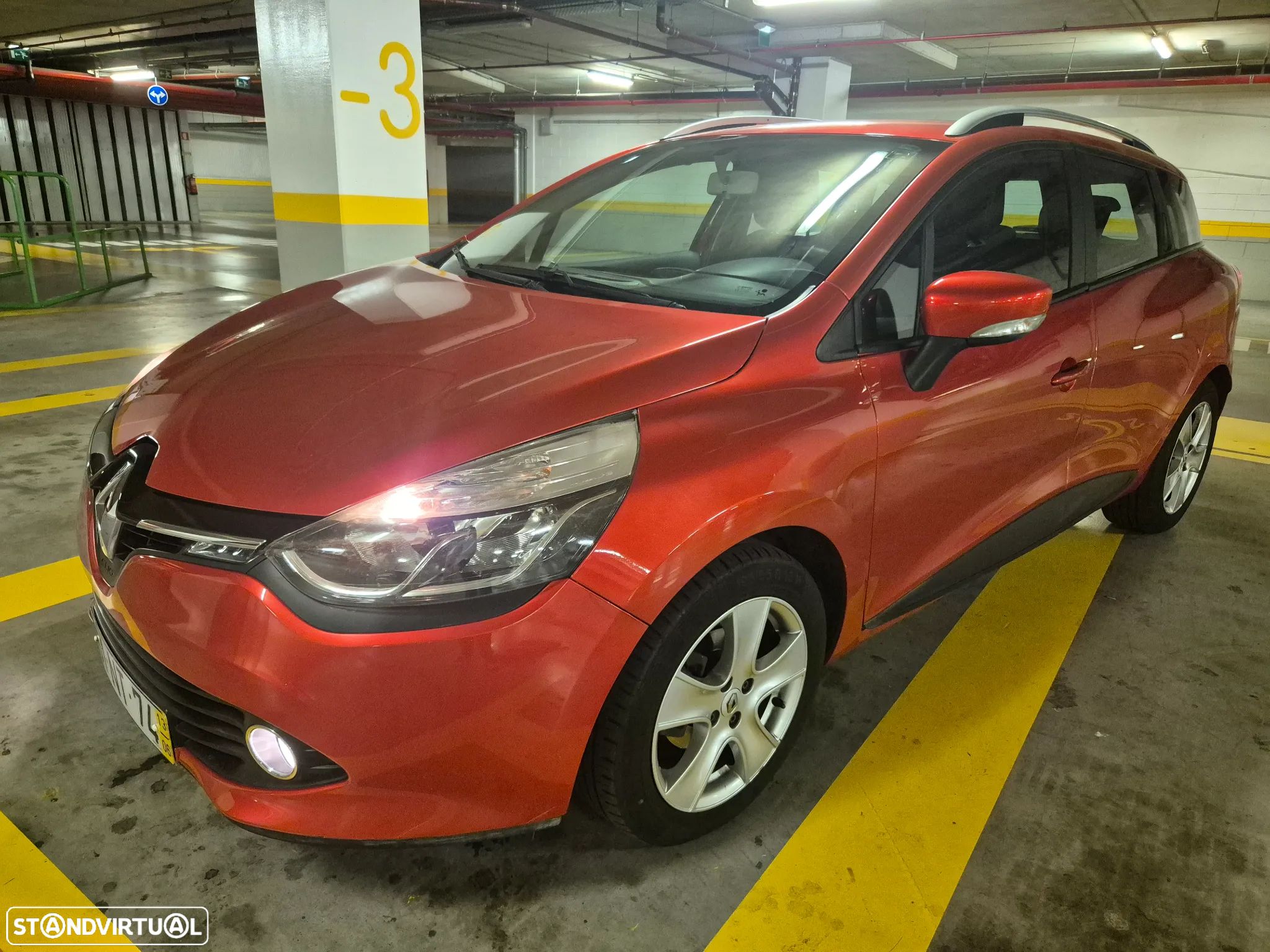 Renault Clio Sport Tourer 0.9 TCE Dynamique S - 1