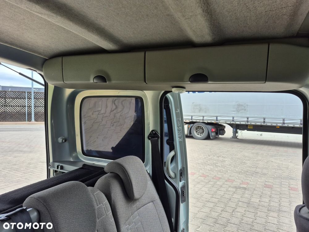 Renault Kangoo 1.6 16V Privilege - 15