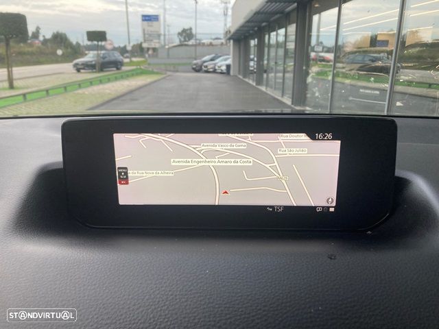 Mazda MX-30 e-SKYACTIV Excellence - 23