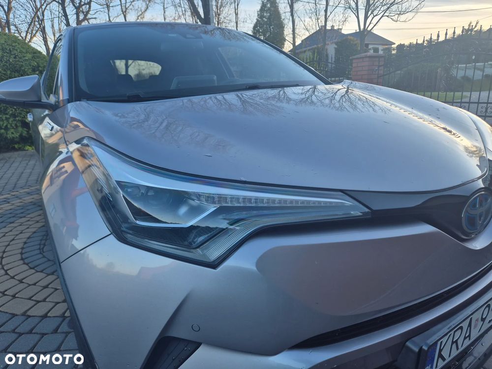 Toyota C-HR 1.8 Hybrid Prestige - 4