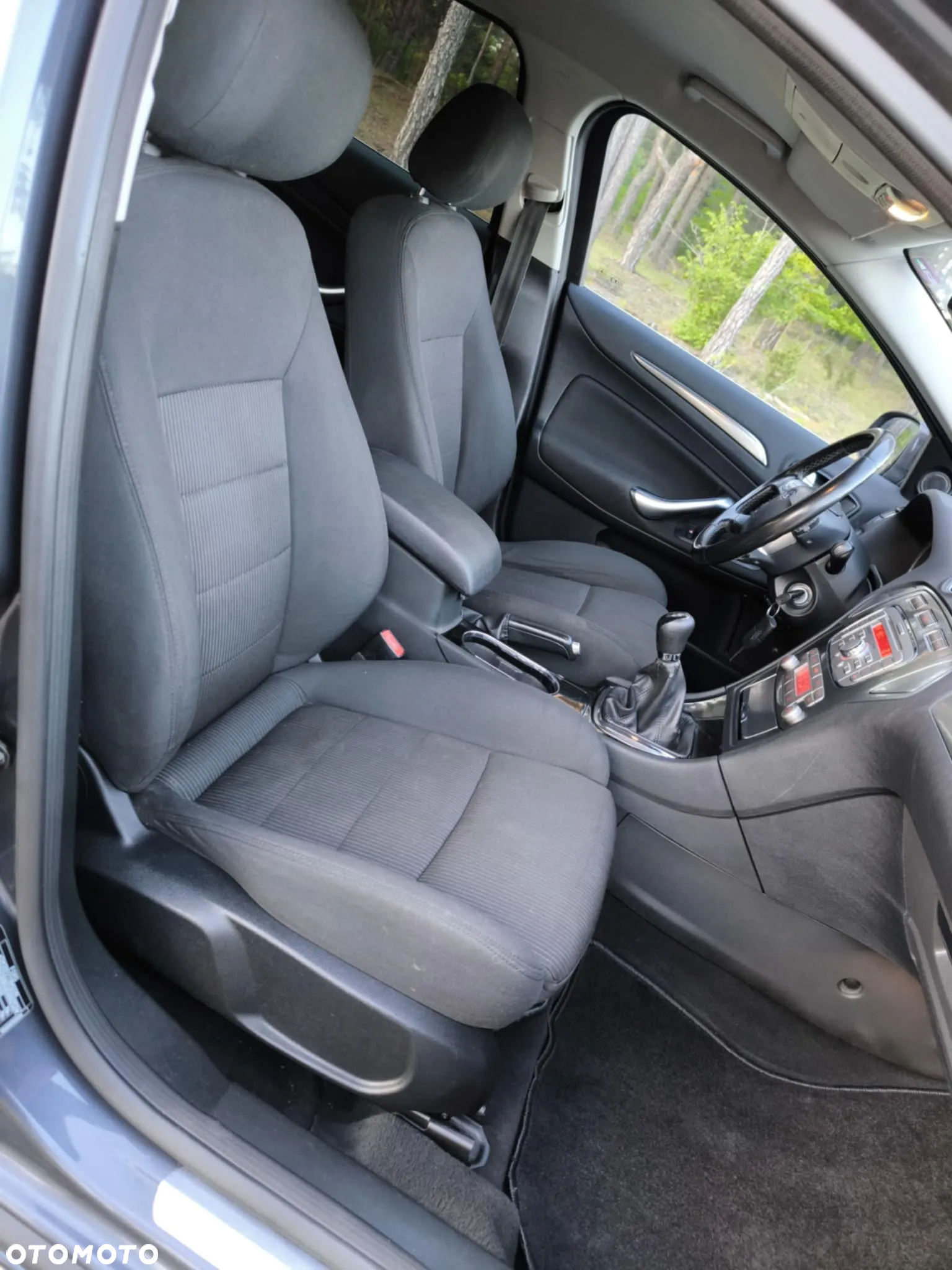 Ford Mondeo 2.0 FF Ghia - 19