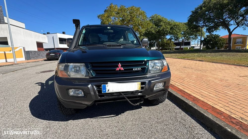 Mitsubishi Pajero - 2