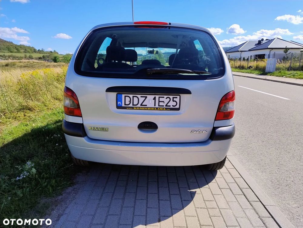 Renault Scenic 1.6 16V Privilege - 6