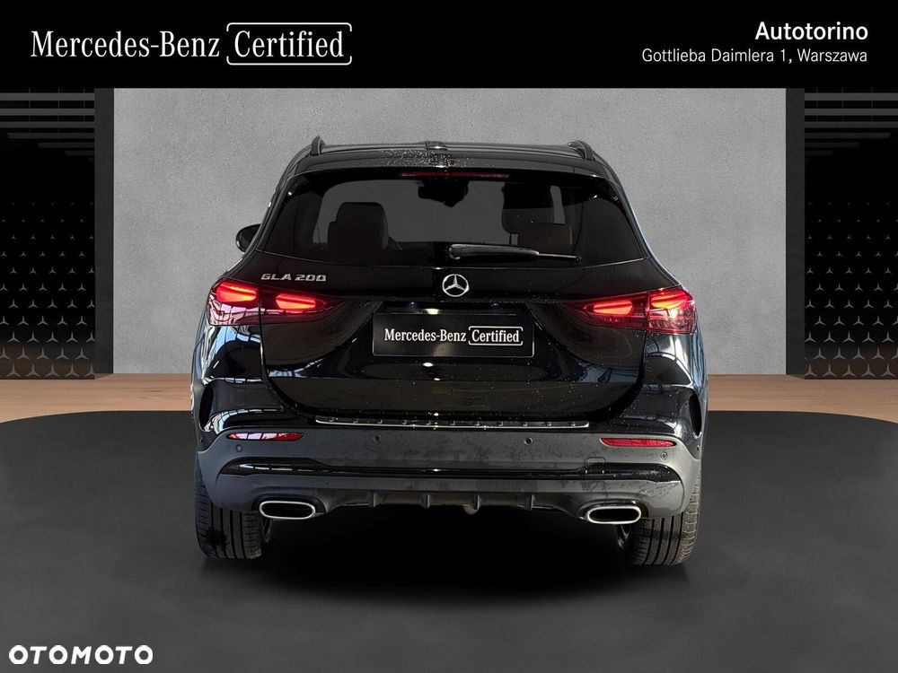 Mercedes-Benz GLA - 5