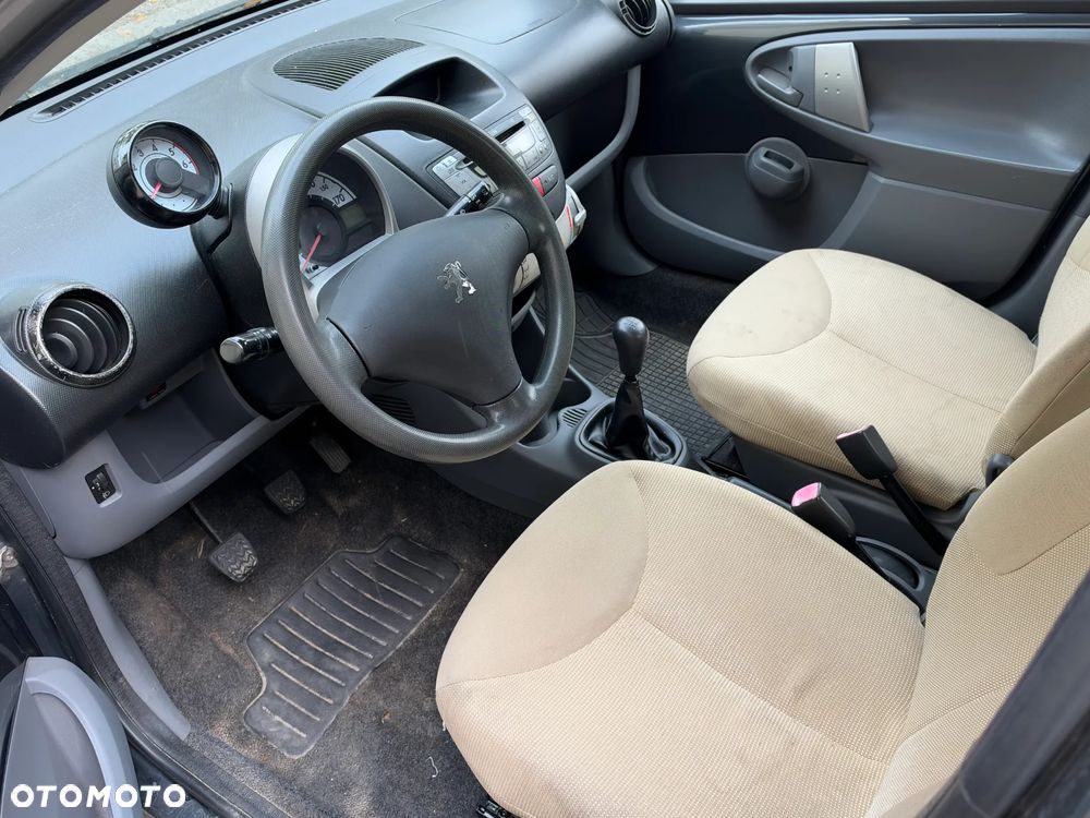 Peugeot 107 2006 photo 5