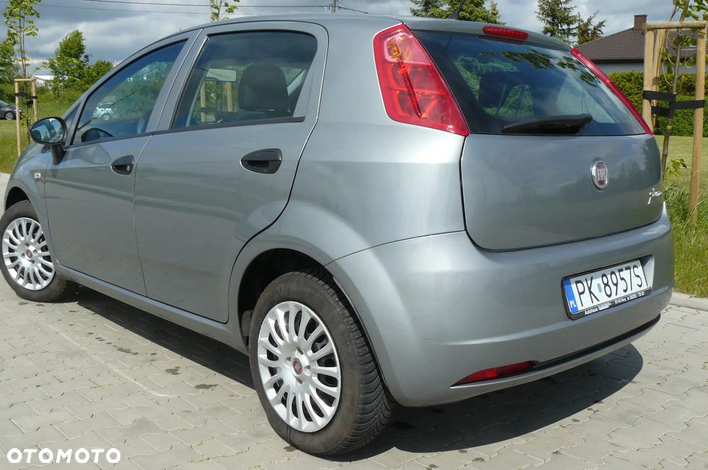 Fiat Grande Punto - 10