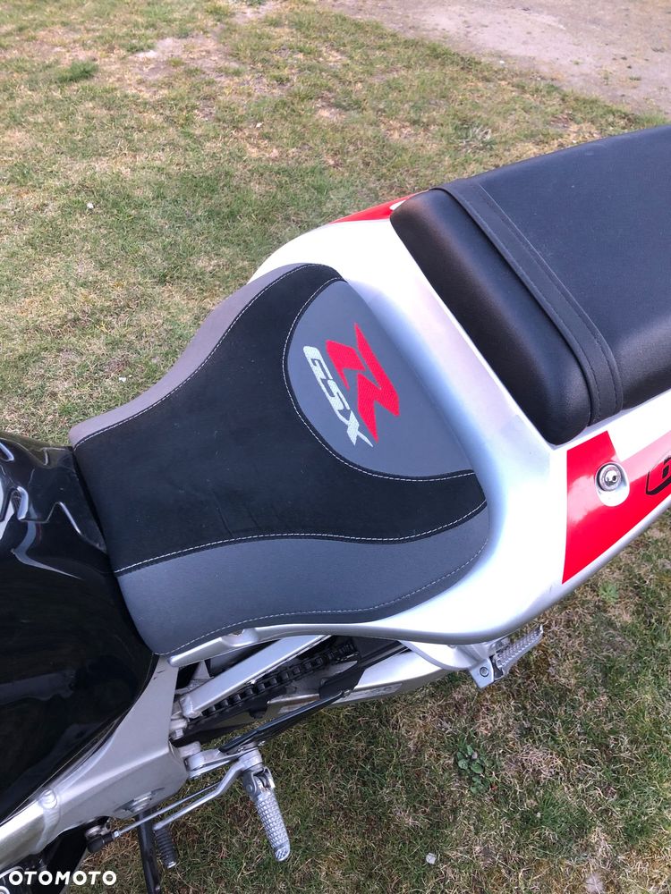 Suzuki GSX-R - 13