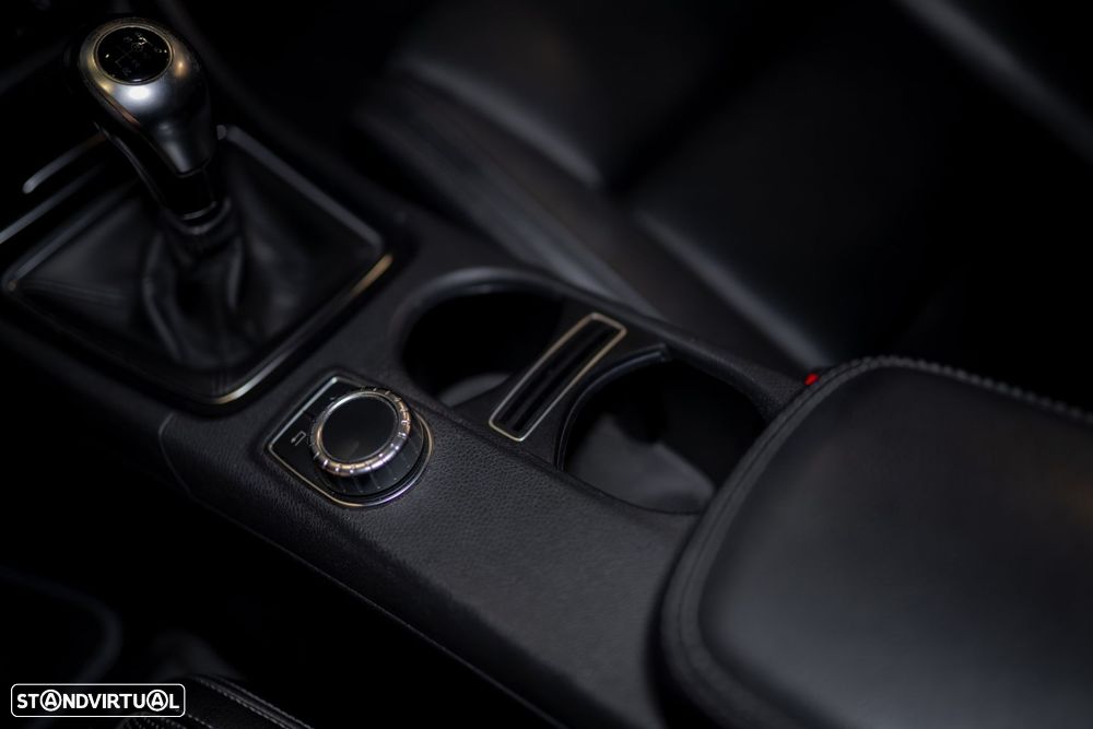 Mercedes-Benz CLA 200 d Shooting Brake Urban - 30