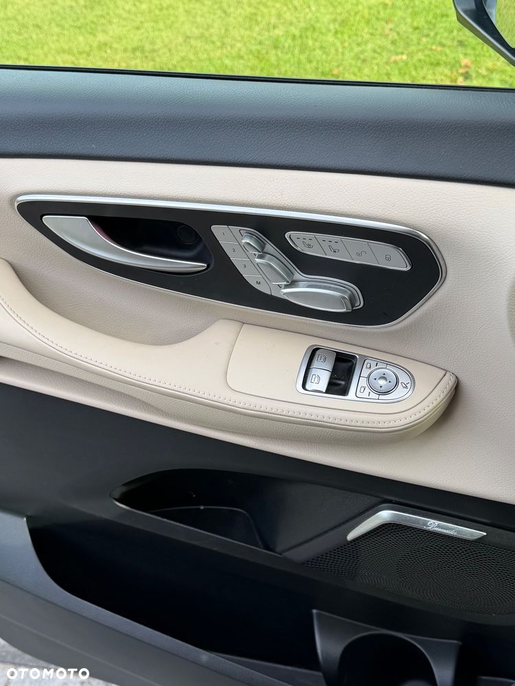 Mercedes-Benz Klasa V 300 d 4-Matic 9G-Tronic Exclusive (długi) - 23