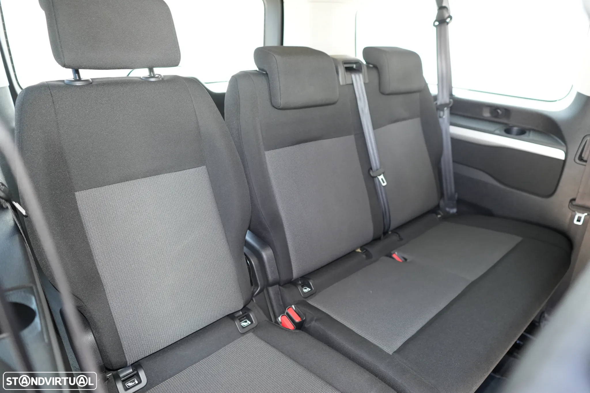 Toyota Proace 9Lugares Verso 1.5D4D 120cv - 13