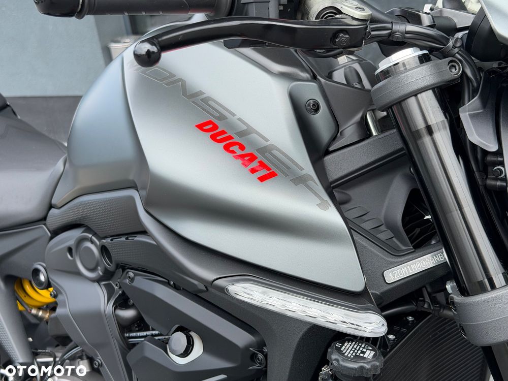 Ducati Monster - 18