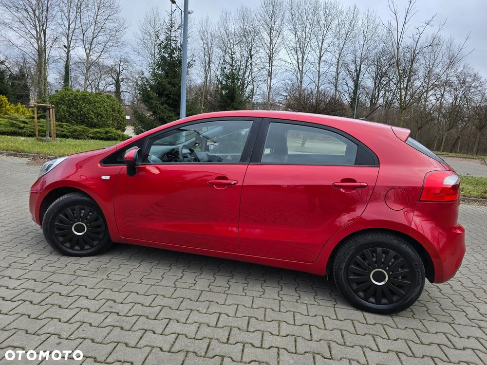 Kia Rio - 25
