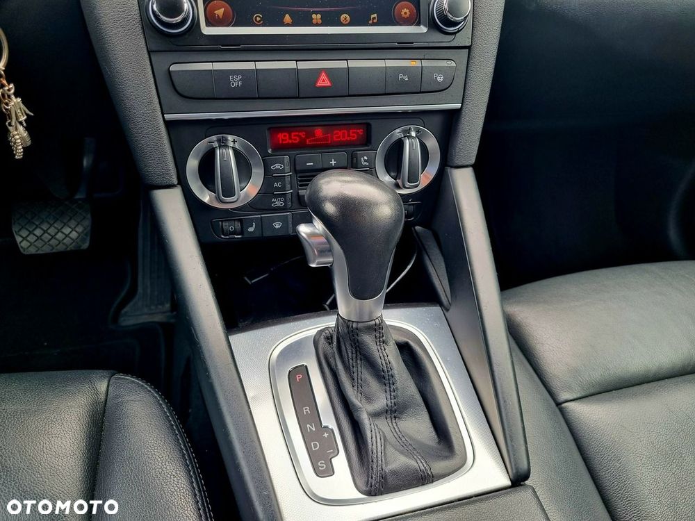 Audi A3 Sportback 2.0 TDI Attraction S tronic - 16