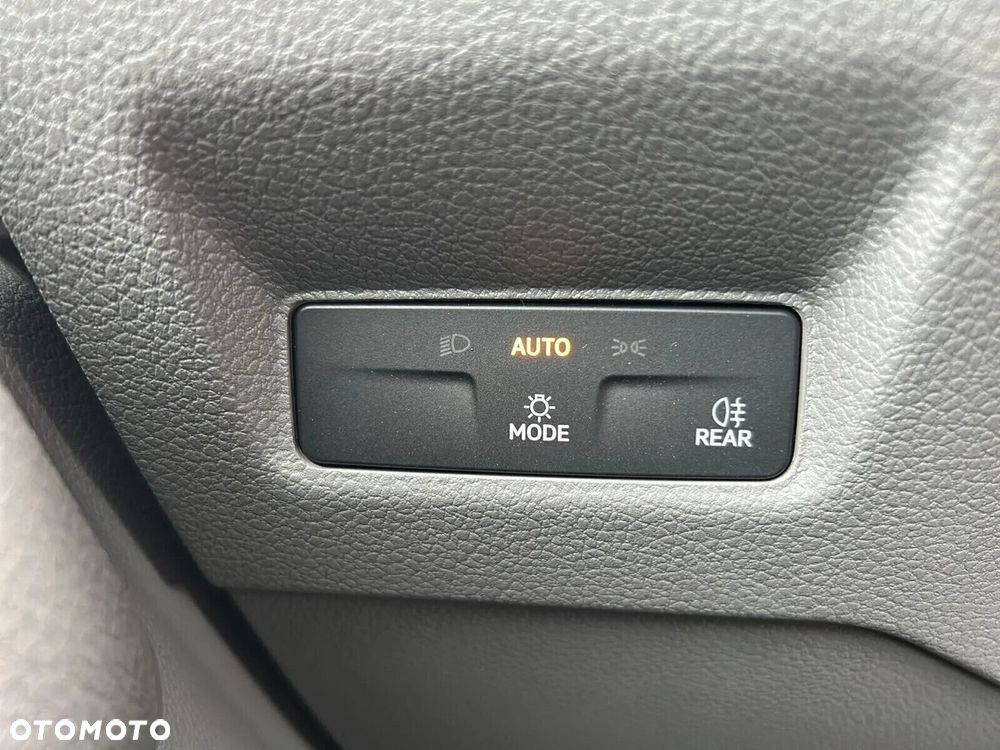 Volkswagen Crafter 35 WYWROTKA AUTOMAT/7os./Podw. Kabina L4, 2.0BiTDI 163 KM ,r.o. 4490 mm - 33