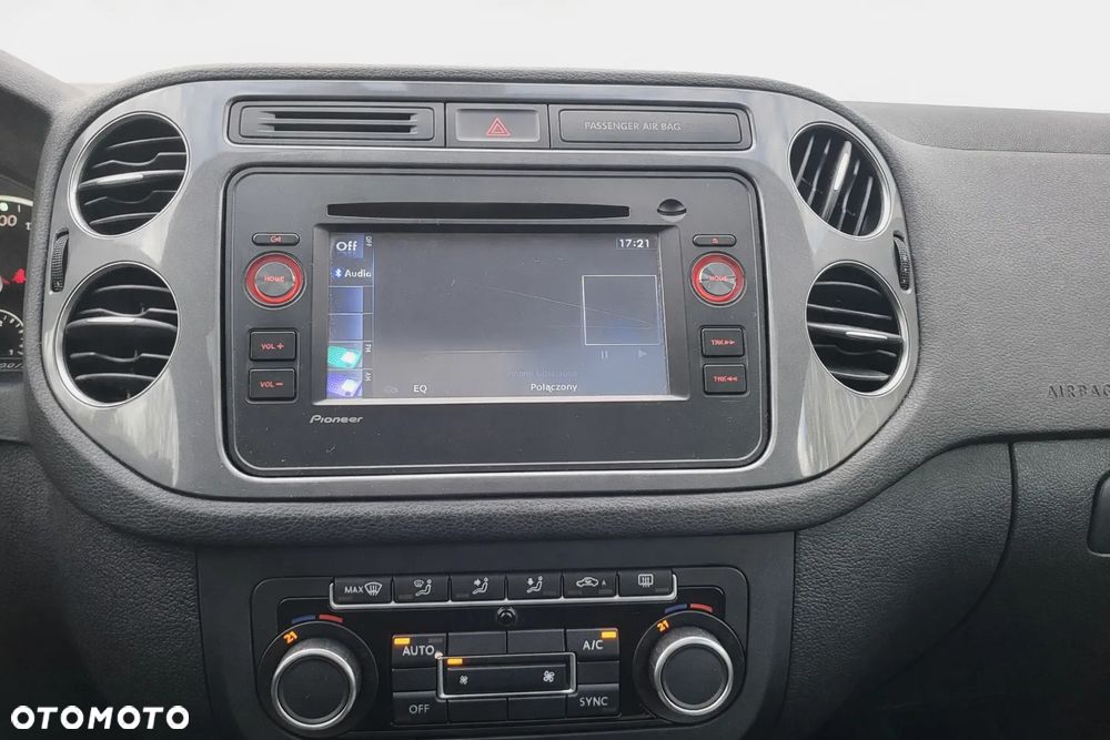 Volkswagen Tiguan 2.0 TDI SCR BlueMotion Technology Exclusive - 8