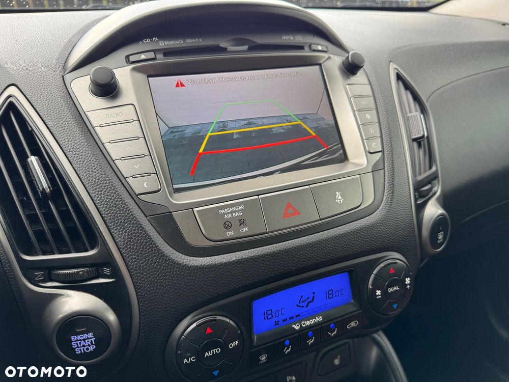 Hyundai ix35 1.7 CRDi 2WD Fifa World Cup Edition - 25