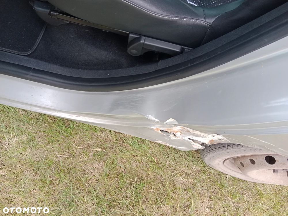 Renault Scenic 1.5 dCi Dynamique EDC - 8