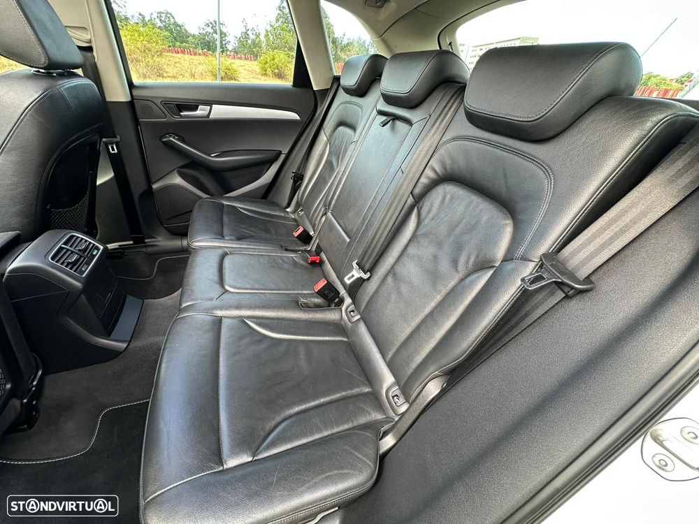 Audi Q5 3.0 TDI Exclusive S-tronic - 10